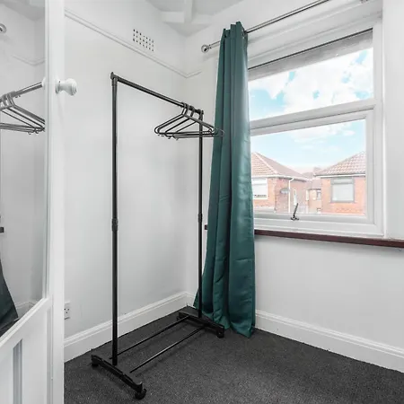 Comfy 3br - Pool Table - Games - Sleeps 8 *