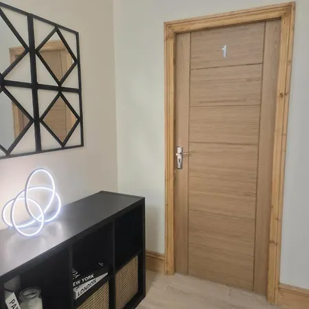 In 6 Minutes Drive To Victoria Station *