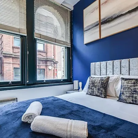 Cozy Retreat - City Centre Appartement