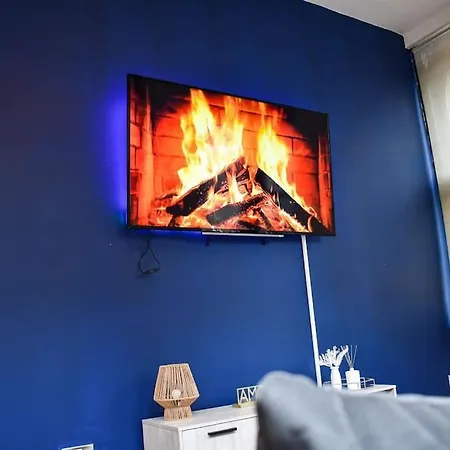 Cozy Retreat - City Centre
