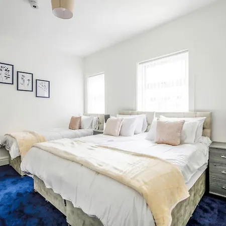 Big New House - 5bdr Near Dom wakacyjny *