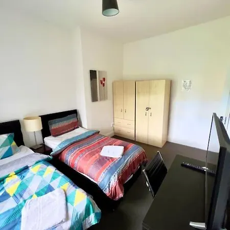 United View! Big House, Prime Location, Transport * 曼彻斯特