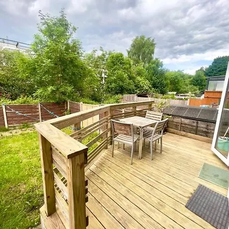 United View! Big House, Prime Location, Transport * مانشستر