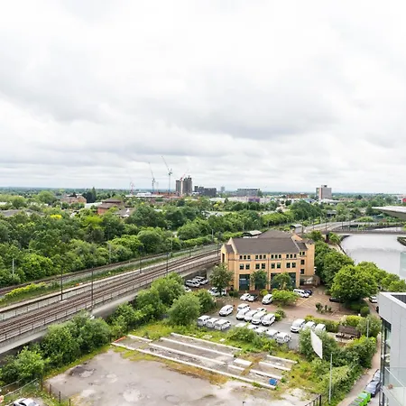Drillzstays - Salford Quays Free Parking Apartment Manchester