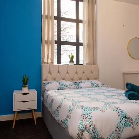 Apartment Salford Free Parking