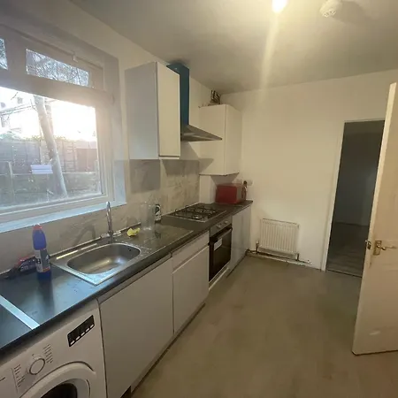 Penzion Spacious En-suite Ground Floor Bedroom *