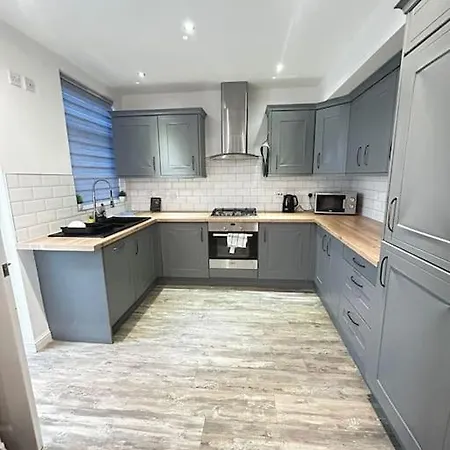 3 Bedroom In - Near Etihad Stadium Mánchester