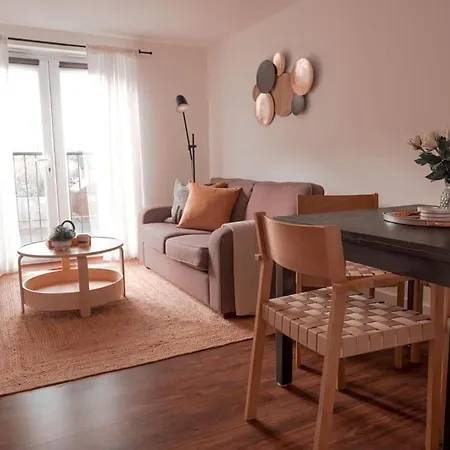 Modern 2 Bed Apartment Manchester