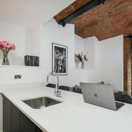 Cavern By The Heim Residences