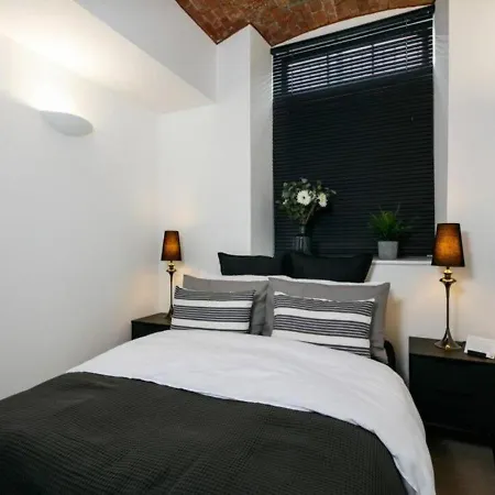 Cavern By The Heim Residences * Манчестер