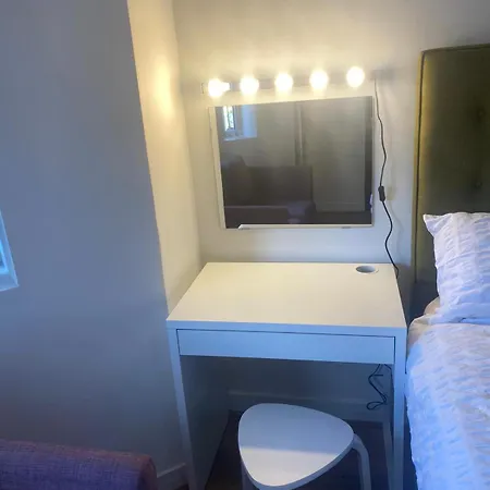 Park View Studio Apartment Manchester