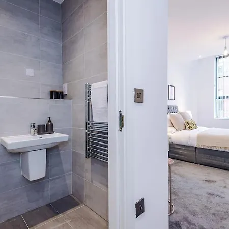 Sleek Loft Oasis In Centre Apartmán *