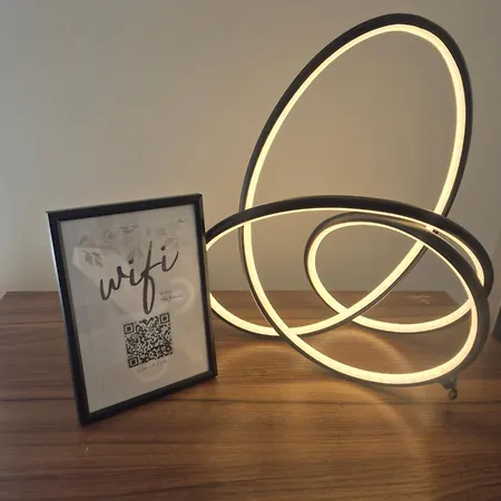 ホームステイ In 6 Minutes Drive To Victoria Station マンチェスター