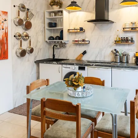Host & - Clayton Living Manchester