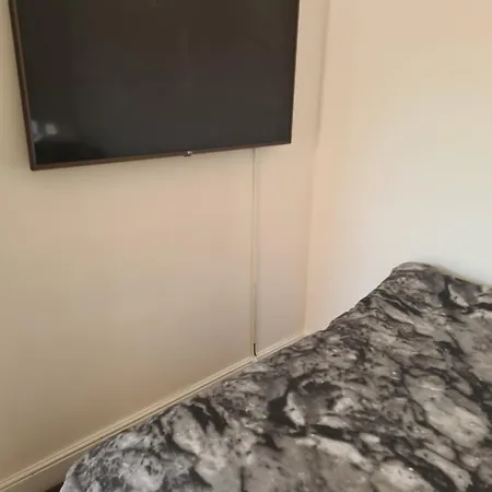 Konukevi Carfax House 5*