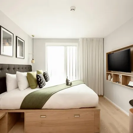 Wilde Centre 4*