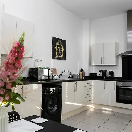 아파트 Luxurious & Lavish Salford Quays Free Parking 맨체스터