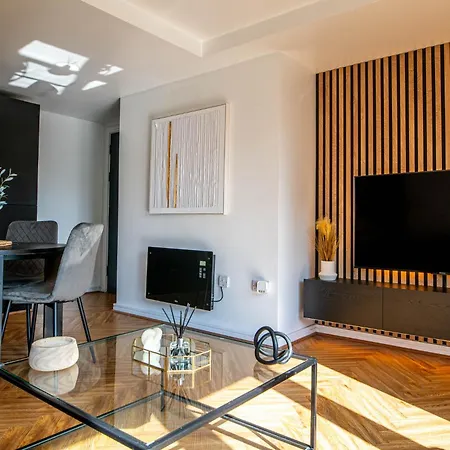 Urban Luxury: Spinningfields 2 Bed *