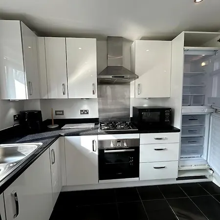 3-bedroom House Close To Centre Hébergement de vacances Manchester