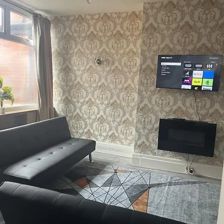 Droylsden House