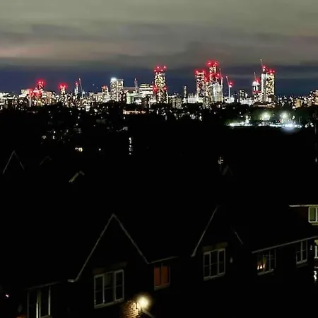 Ferienhaus View Large 5br Town House Parking *