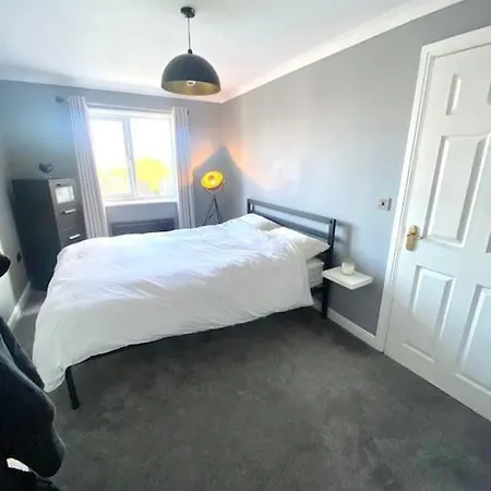 View Large 5br Town House Parking Vakantiehuis *