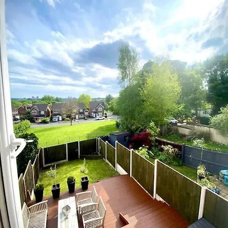 펜션 View Large 5br Town House Parking 맨체스터