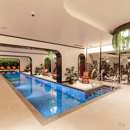 Zen Retreat Penthouse - Panoramic Views Pass The Keys Apartment