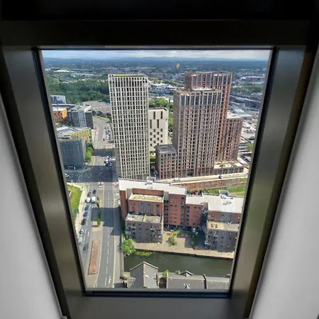 Zen Retreat Penthouse - Panoramic Views Pass The Keys Apartment