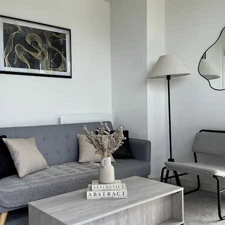 The Riverside Apartment *