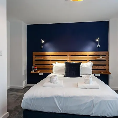 Apartment Superb 2 Bed Flat 5min To Old Trafford Stadium *