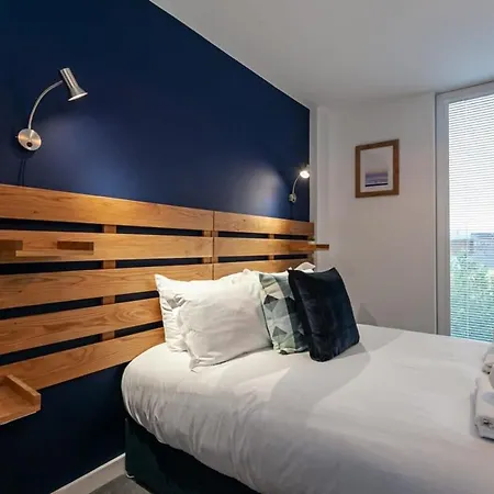 아파트 Superb 2 Bed Flat 5min To Old Trafford Stadium