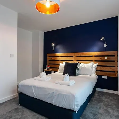 Apartment Superb 2 Bed Flat 5min To Old Trafford Stadium *