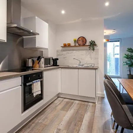 아파트 Superb 2 Bed Flat 5min To Old Trafford Stadium