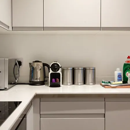 דירה Contemporary 1 Bedroom In Centre