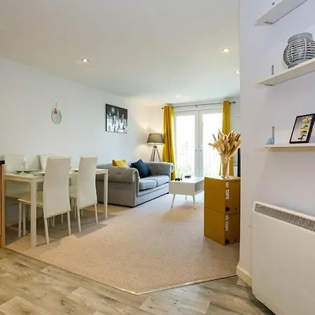 Apartamento Lovely 2 Bed 2 Bathroom Mánchester