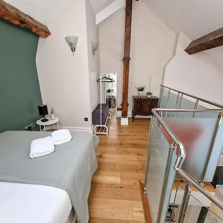 3 Bed Piccadilly Duplex Centre Сasa de vacaciones Mánchester