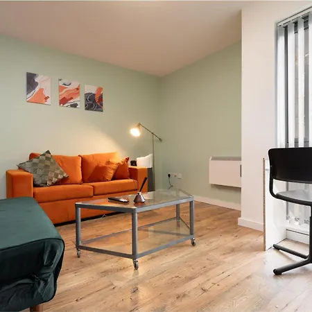 Apartment Free Parking - Immaculate 1bd Flat - Salford Quays *