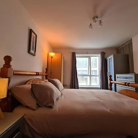 Apartment Centrally Located Mcr Modern