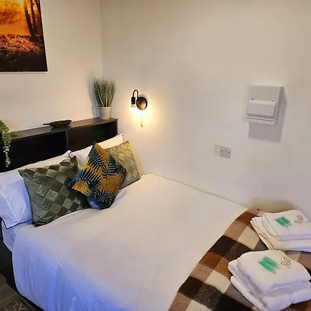 Studio 61 Humphrey Road - Jcs Property Apartment *