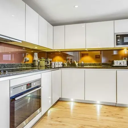 Apartament Large 4 Bed Flat Manchester