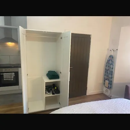 Park View Apartment *