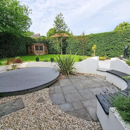 Semesterbostad Superhost - Stunning From Manchester