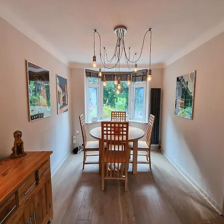 Superhost - Stunning From Semesterbostad Manchester