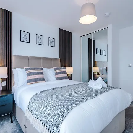 2bed Duplex Near Mediacity & Centre, Easter Deals Now On * 맨체스터