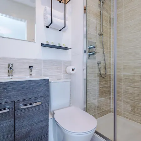 2bed Duplex Near Mediacity & Centre, Easter Deals Now On