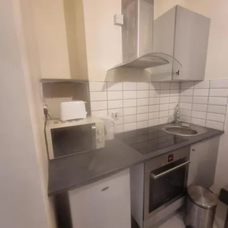 Studio In Levenshulme Homestay Manchester