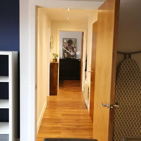 Apartment Stunning Flat Mins From Shops Centre Pass The Keys Manchester