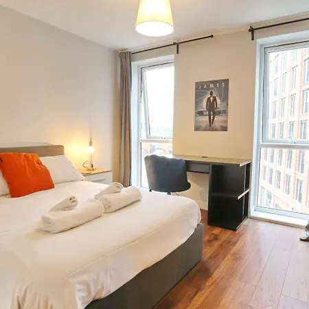 Stunning Flat Mins From Shops Centre Pass The Keys Apartment *