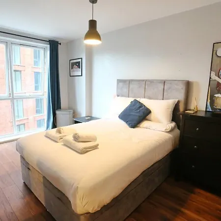 Stunning Flat Mins From Shops Centre Pass The Keys * Manchester